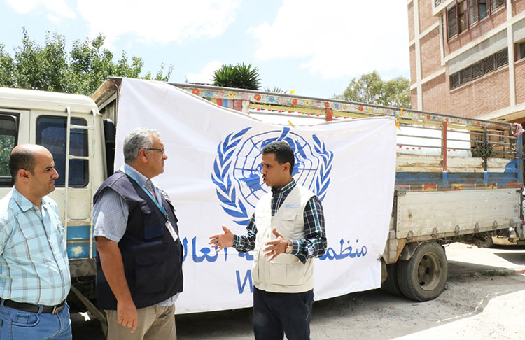 خلال هذا العام، تمكنت المنظمة من تقديم المستلزمات الطبية الكافية لتقديم 60 ألف جلسة غسيل كلوي لجميع مراكز غسيل الكلى في اليمن المحتاجة لهذه المستلزمات لتغطية الحاجة الماسة لأكثر من 5000 مريض. (تصوير: صادق الوصابي).