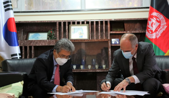 Republic of Korea and WHO Afghanistan sign arrangement to support the COVID-19 response