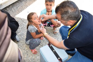 Hundreds of volunteers vaccinate displaced children from Mosul and other underserved areas in Ninewa governorate