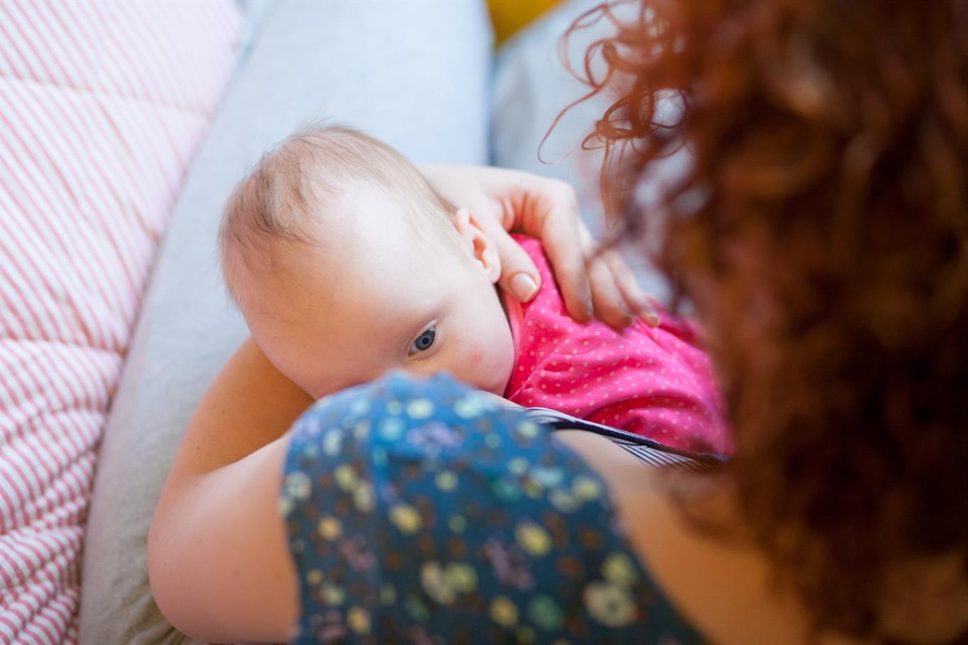 world_breast_feeding_day_banner