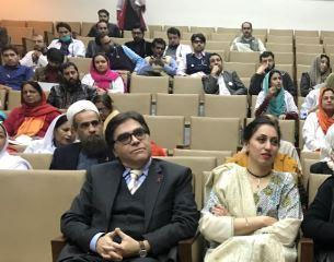 Pakistan Institute of Medical Sciences organizes awareness-raising seminar on HIV-related discrimination in health care facilities