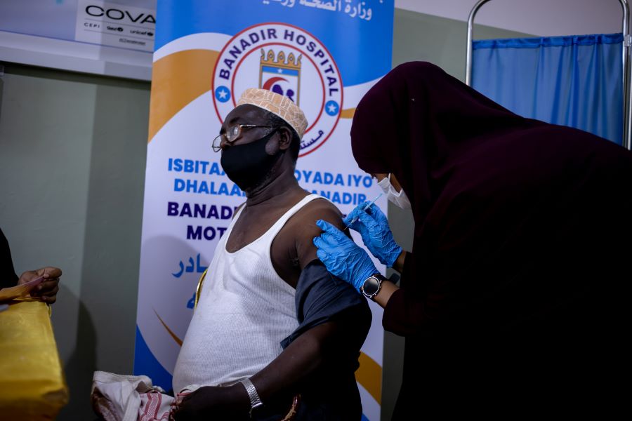 old-man-getting-vaccinated_banadir_2021