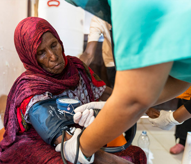 A patient receives care at the cholera treatment centre, Gadarif, in October 2023. The centre admits 46 cases a day on average and has a laboratory and pharmacy to support its operations. Photo credit: WHO/A. Kheir