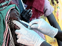 Meningitis vaccination campaign in Central Darfur